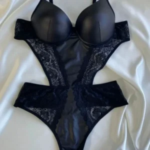 Love Secret Dantel ve Deri Görünümlü Pencereli Body Lingerie